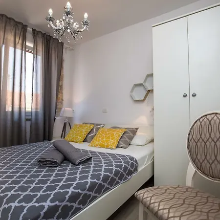Apartamento Arena Center Pula
