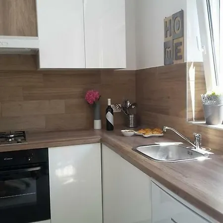 Arena Center Apartment *